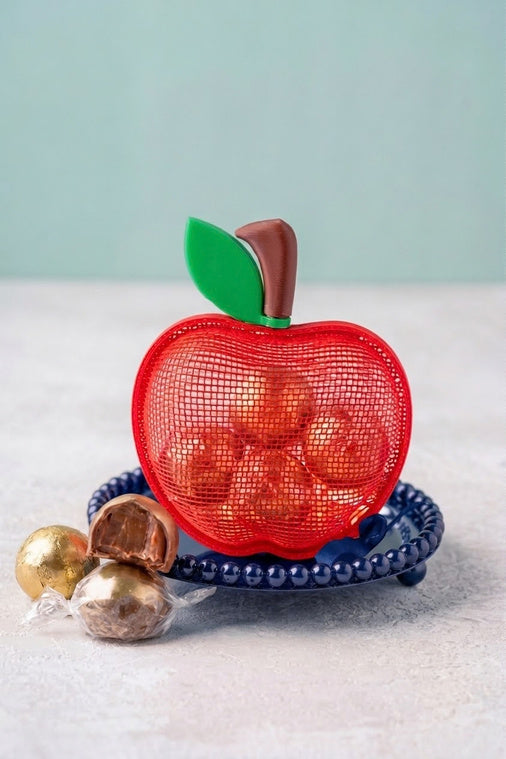 Maçã com Mini Bolas Douradas — Dia dos Professores
